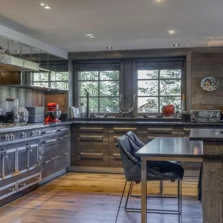 Chalet Gite Avec De Beaux Paysages A *